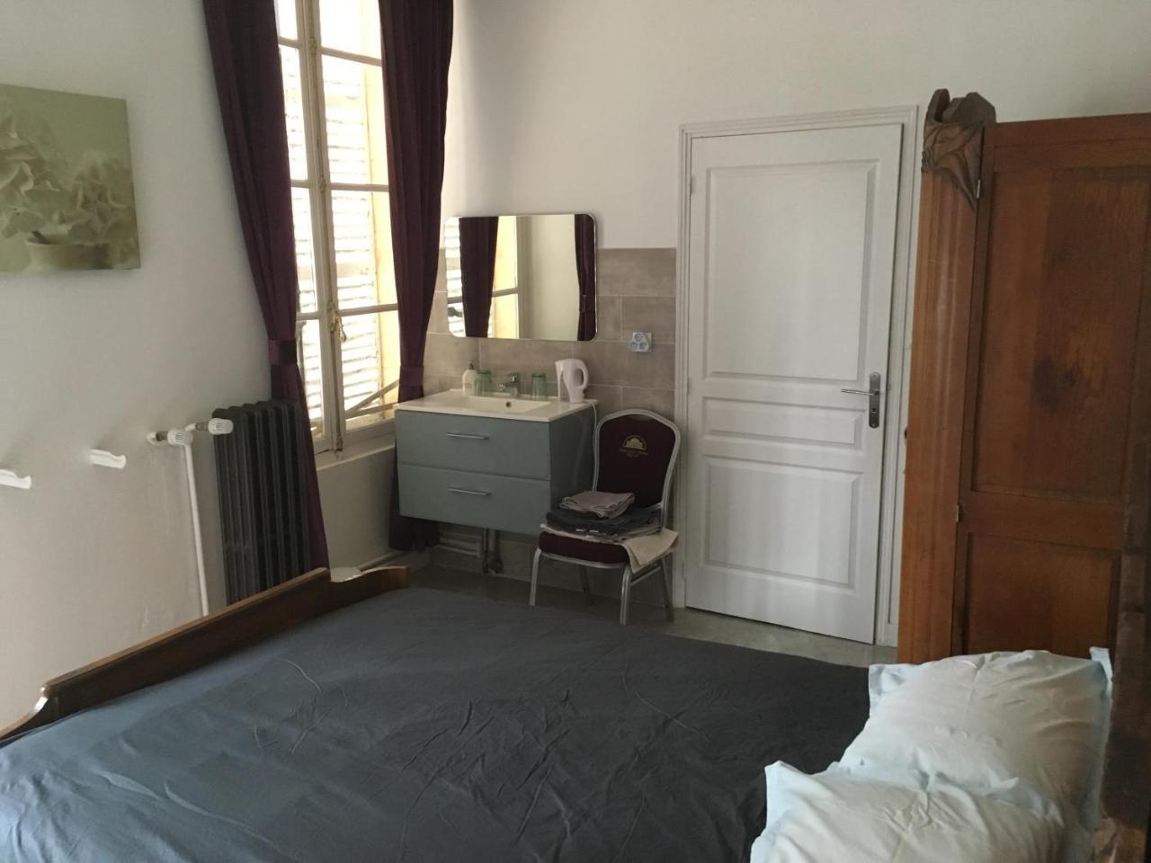 Bed and Breakfast Chateau Nevers Varennes-Vauzelles Zimmer foto