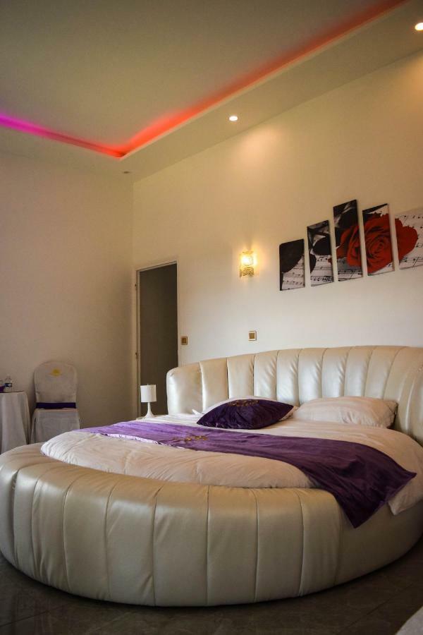 Bed and Breakfast Chateau Nevers Varennes-Vauzelles Exterior foto
